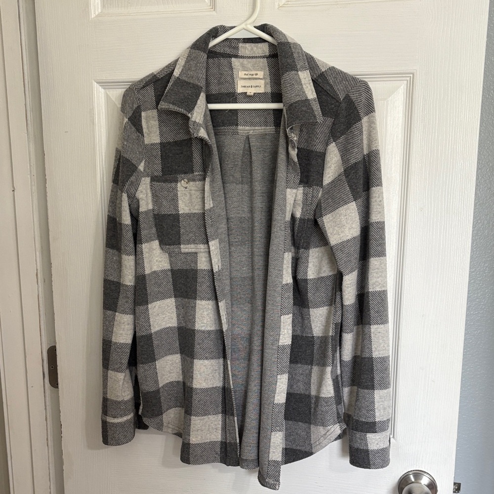 Thread and Supply that cozy life Gray Plaid Women's Jacket Size Small